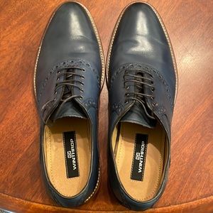 Winthrop 104120 Phillips Navy Blue size 9 men’s. Like new